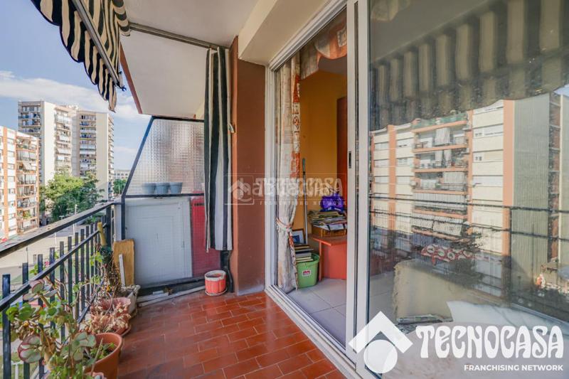 Foto 3b96e99f-ce66-47b3-9d24-41e8416b27cb. Piso  en venta en Les Torres Rubí