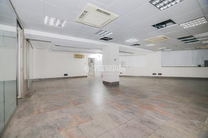 Foto 33bd39b7-e847-4c6f-8bce-98ac5122f3b3. Alquiler local comercial  en alquiler en Rubí