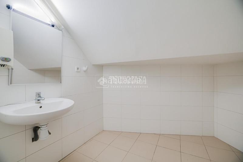 Foto 789268fd-f45e-4ac2-9f10-5a18875b50bd. Alquiler local comercial  en alquiler en Rubí