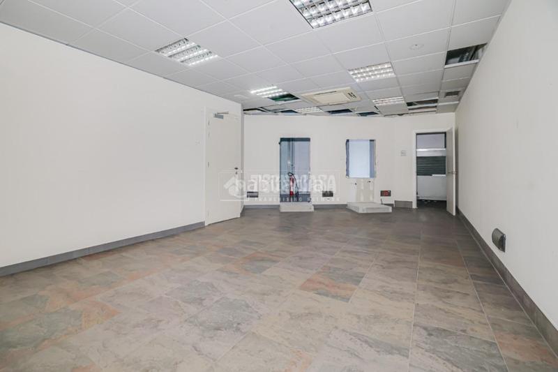 Foto 81b8ddee-e7d9-4567-a599-c64dae42272d. Alquiler local comercial  en alquiler en Rubí