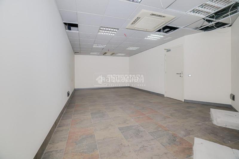 Foto 12c56e93-47fb-4115-bd5f-572370e0bbb0. Miete geschäftsraum in La Serreta Rubí