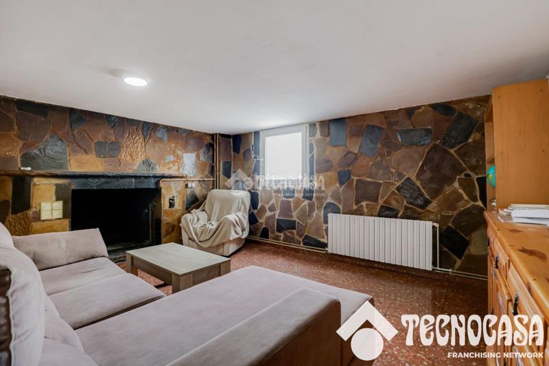 Foto bcd8b9de-9d31-487c-b46c-cd92ea0d9d48. Casa amb calefacció a Castellnou-Can Mir-Can Solà Rubí