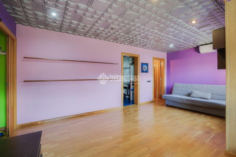 Foto d9ddf4f7-7e89-4e09-99bd-253b8aaff207. Piso  en venta en Centre Rubí
