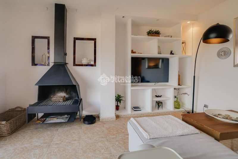 Foto c73c2139-1cb0-4019-be8f-0c6ca2829a6c. Àtic a Sant Feliu de Codines