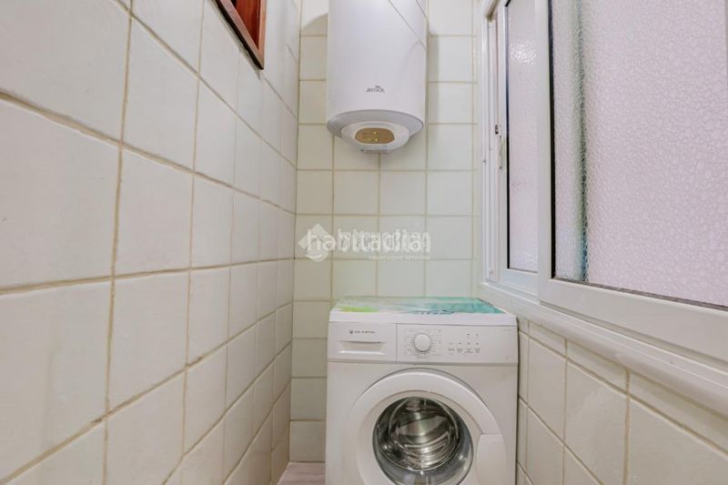 Foto fe9ed423-c5e1-44a8-a80c-8d0e8b249a9a. Piso  en venta en Centre Rubí