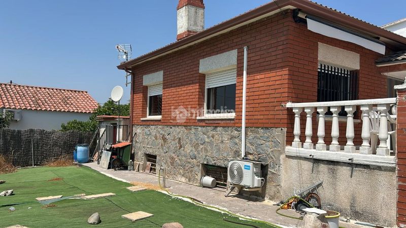 Foto aaed7d69-8684-48e6-acb0-57feb9e85843. Casa  en venta en Els Avets-Can Serrafossà-Ximelis Rubí