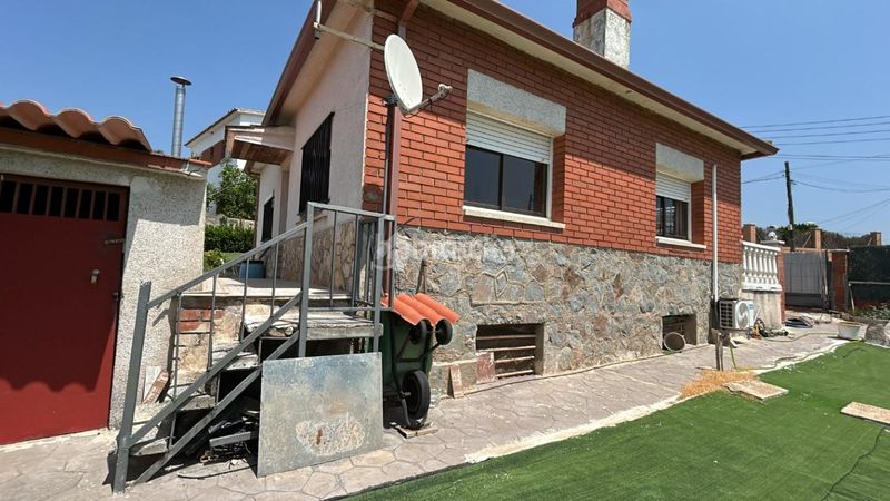 Foto ea9f34ca-4064-494c-a1d9-4b333b2e2ea6. Casa  en venta en Els Avets-Can Serrafossà-Ximelis Rubí