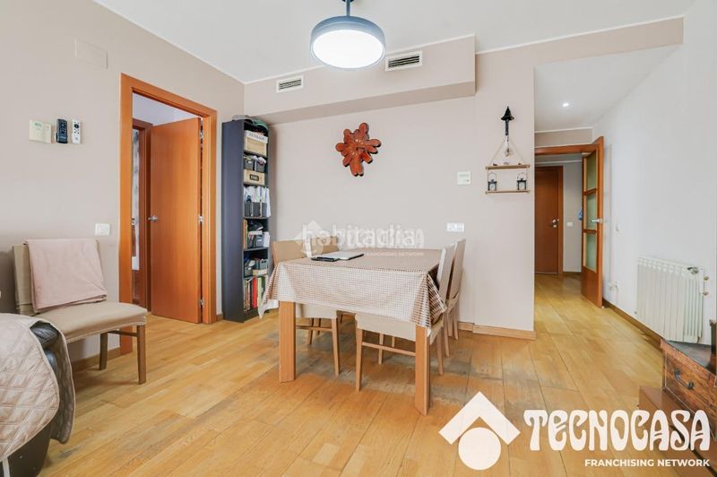 Foto 0cf8ce63-2d0d-41a3-a0e8-fa39a3ff7c00. Pis amb calefacció a La Serreta Rubí
