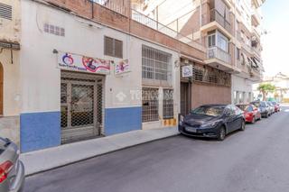 Local Comercial  C. ernesto mira. Tienda en venta en motril