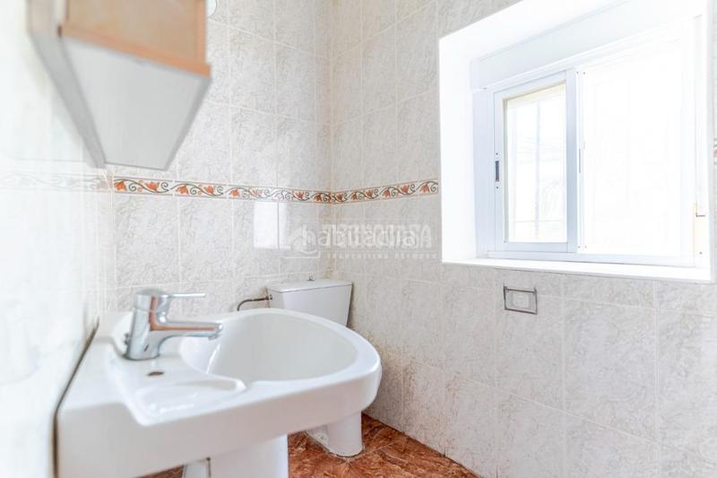 Foto 600eb0ff-d06a-4833-a2ff-9ae304550cd9. Casa bifamiliare in Lújar