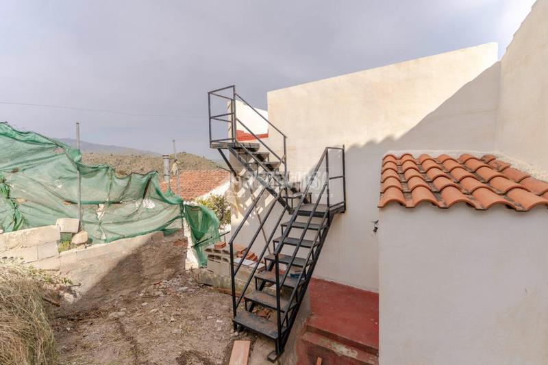 Foto ea3ca264-a6a1-49cb-99a1-357b4924ed7c. Casa bifamiliare in Lújar
