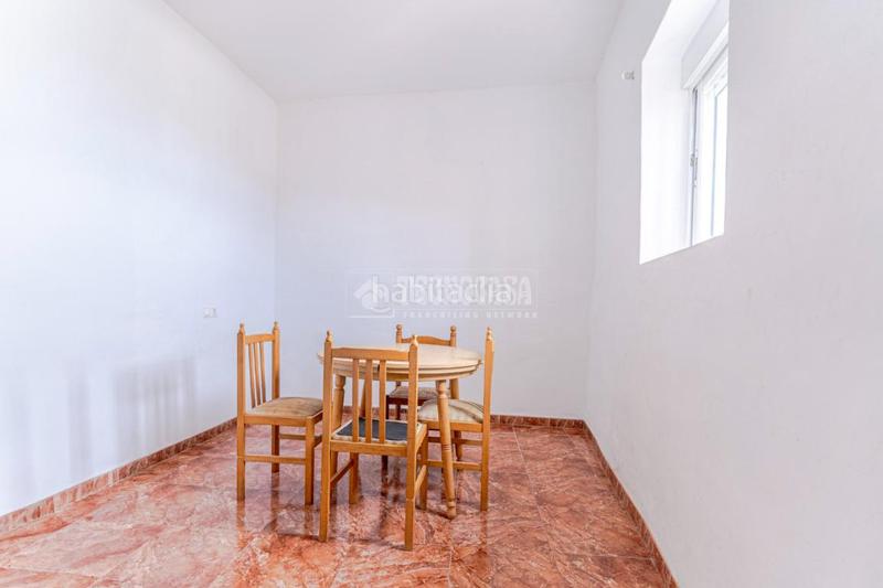 Foto ef69d23f-df24-47a5-b45c-f84b3a3b7a6c. Casa bifamiliare in Lújar