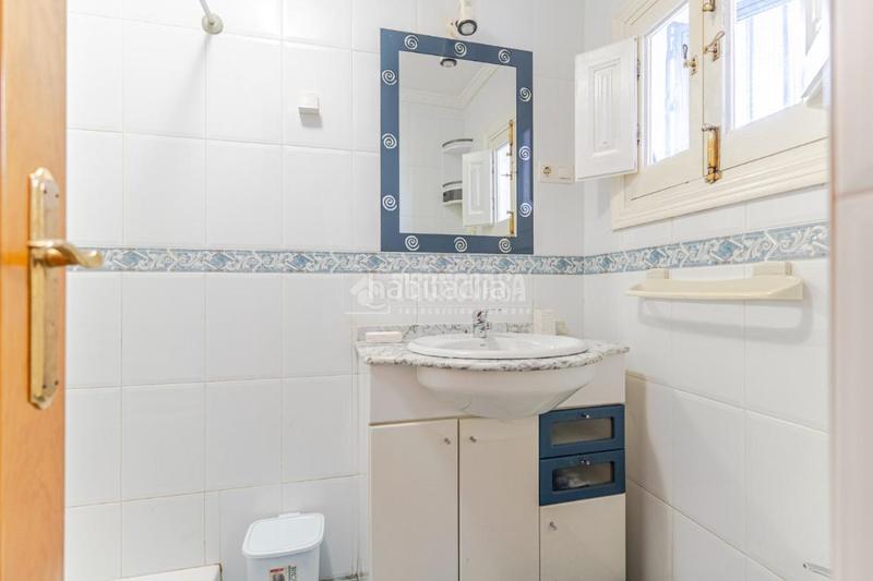 Foto e517f95b-eb78-4976-a227-a2d8374558f6. Casa in Lújar