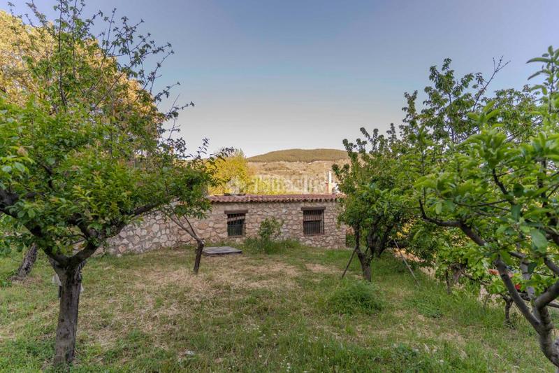 Foto 2075df1e-7ab2-4d5f-8ebc-8284cf102a5e. Masia amb aparcament a Órgiva