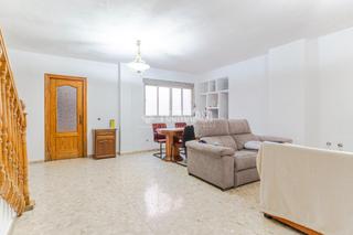 Casa bifamiliare in Motril  ciudad. Casa en venta en motril