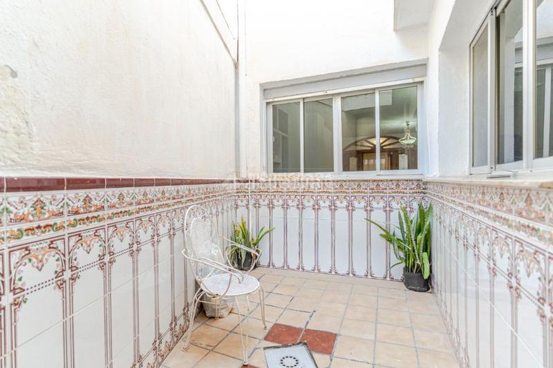 Foto 605d7759-b29f-4df6-86e0-ba620fc6ca7d. Casa aparellada a Motril ciudad Motril