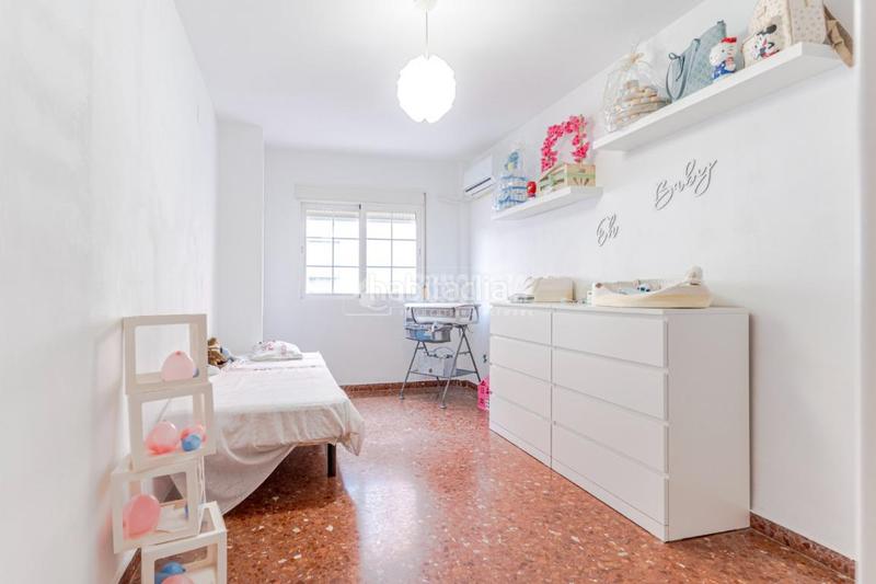 Foto aaff48b0-561a-4f90-be46-33dd88e208d7. Casa aparellada a Motril ciudad Motril