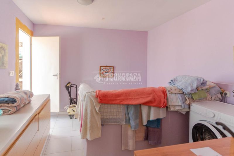 Foto d6465e41-f2d8-4fd1-973d-4acfa64eac83. Casa aparellada amb calefacció a Playa de Granada Motril