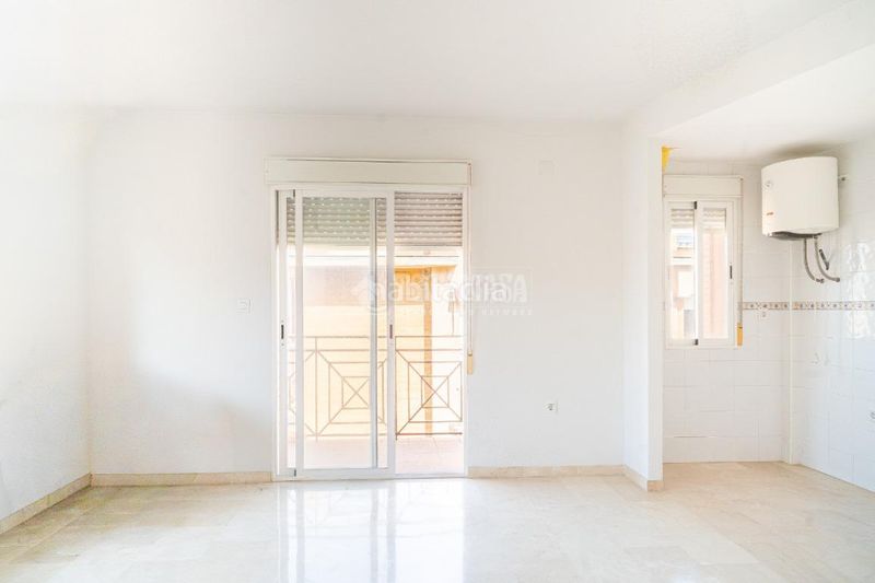 Foto 352045f6-e1de-443e-a8b3-bc9aefbafbef. Pis amb aparcament a Playa de Granada Motril