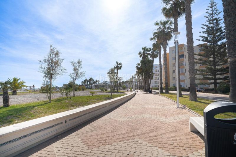 Foto abf32e34-207a-4e29-8f0d-936b7fb14ca3. Pis amb aparcament a Playa de Granada Motril