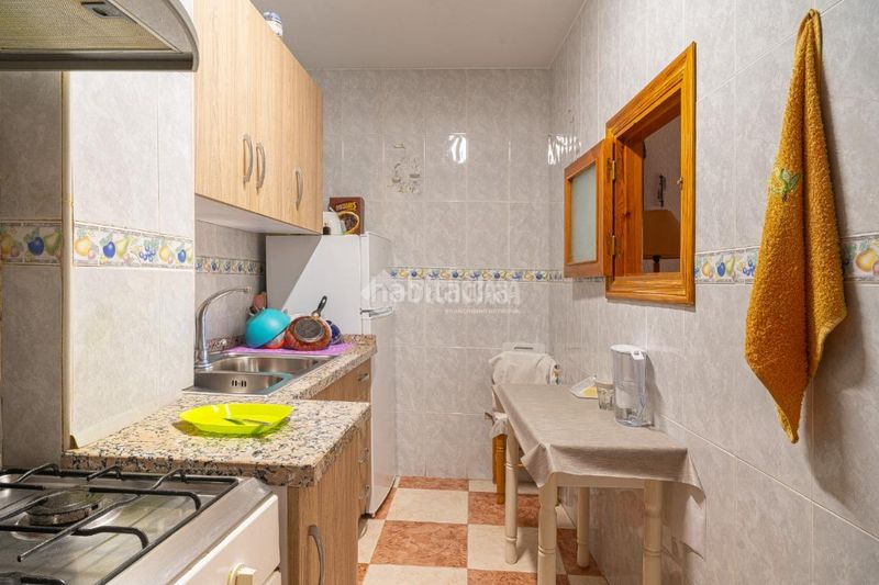 Foto 2512a9d2-8c94-42d2-ab59-50ddf355361d. Casa aparellada a Motril ciudad Motril