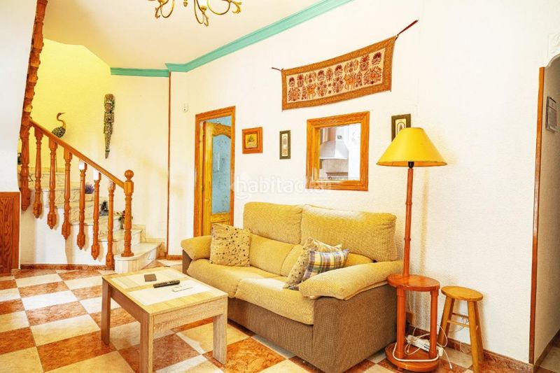 Foto 40b227e7-93ad-47f2-8568-883362622584. Casa aparellada a Motril ciudad Motril
