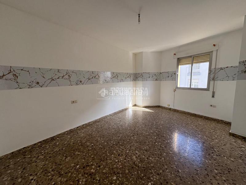 Foto aad69754-1135-4011-987b-efb8a6ea4ad2. Flat in San Felipe - El Almendral - La Merced Jaén