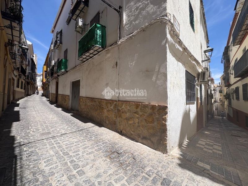 Foto 80ced075-e5a0-41c6-9346-d75d2e778645. Casa a San Felipe - El Almendral - La Merced Jaén