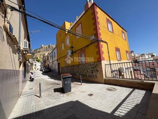 Maison jumelée à San Felipe - El Almendral - La Merced. Casa en venta en jaén