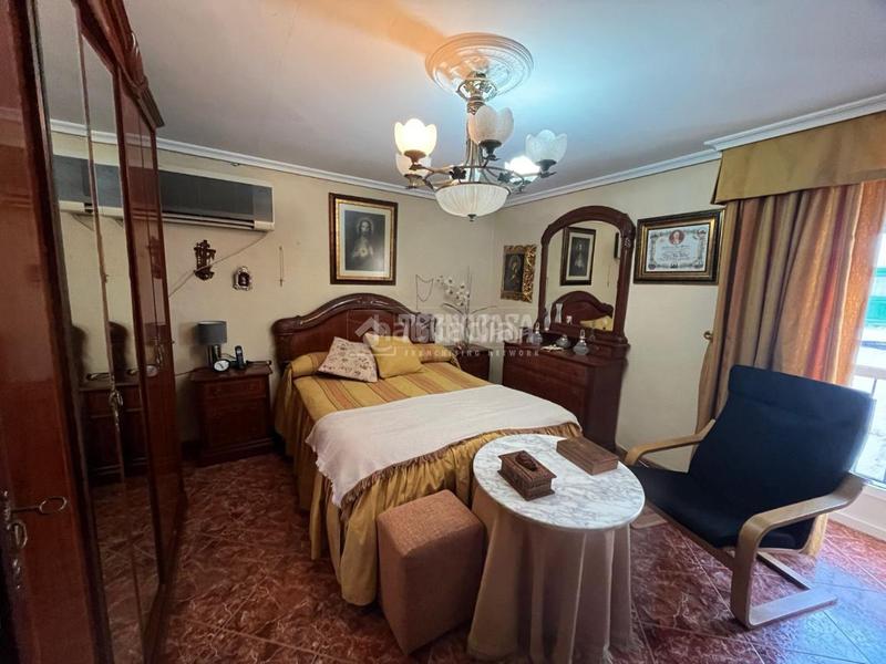 Foto 0c978266-5837-4c46-86e9-2efe7f767b78. Casa bifamiliare in Ctra. Circunvalación - La Magdalena Jaén