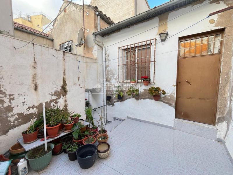 Foto dcfa068a-aaa7-45cb-adac-7231bed46042. Casa bifamiliare in Ctra. Circunvalación - La Magdalena Jaén