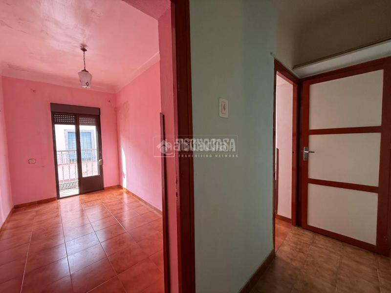 Foto e7a17c2c-376c-4c07-8574-03840066f32f. Casa pareada casa en venta en San Felipe - El Almendral - La Merced Jaén