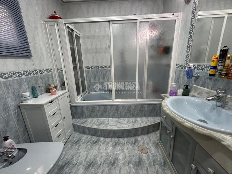Foto d7fab9ea-10a7-45e8-830a-82686c91be23. Casa con parcheggio in San Felipe - El Almendral - La Merced Jaén
