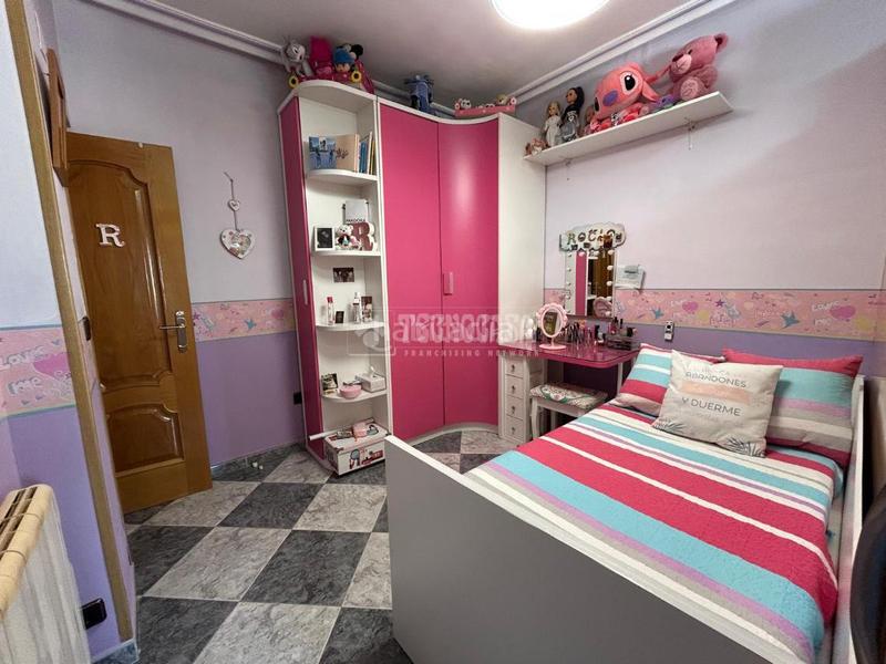 Foto f1b65199-fd90-41d5-bb4d-4d72103bf2db. Casa con parcheggio in San Felipe - El Almendral - La Merced Jaén