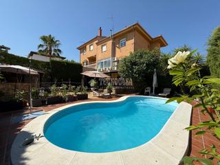 Casa aparellada a Guardia de Jaén (La). Casa en venta en la guardia de jaén