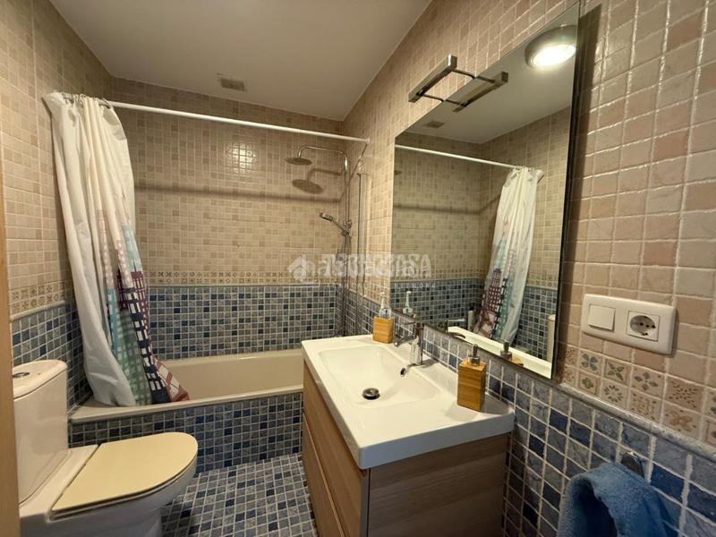 Foto e6d8595a-6c01-4fb9-b50e-805d16ab7b4b. Casa pareada casa en venta en la guardia de jaén en Guardia de Jaén (La)