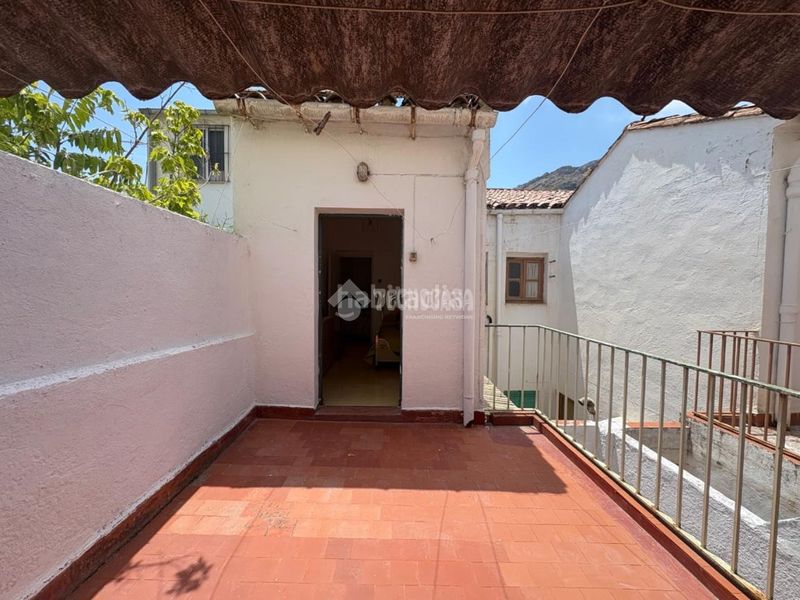 Foto 03bab916-5fda-421a-b2f3-012a2363b01c. Casa aparellada a San Felipe - El Almendral - La Merced Jaén