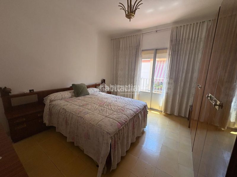 Foto 5551d3fc-b523-431a-a3b9-7dba821a3065. Casa aparellada a San Felipe - El Almendral - La Merced Jaén