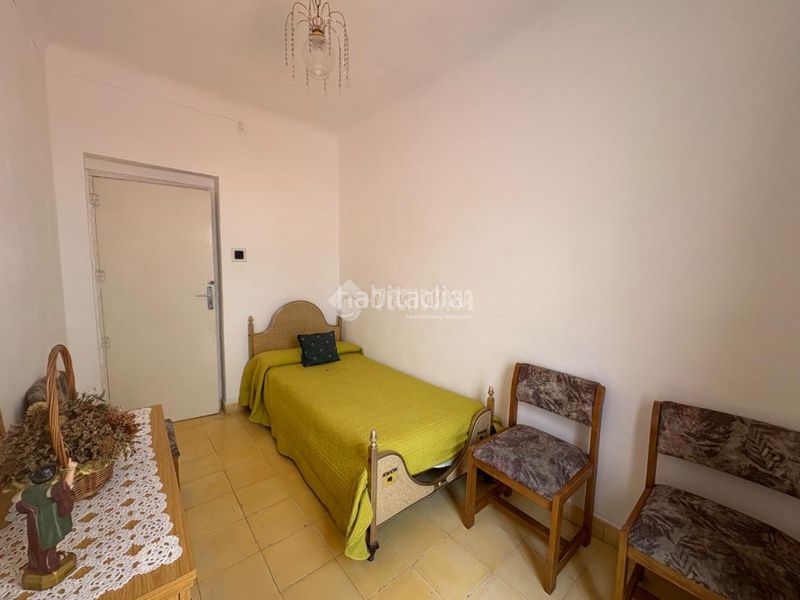 Foto ac64b790-f08b-45fc-907e-4a96eaa1b192. Casa aparellada a San Felipe - El Almendral - La Merced Jaén