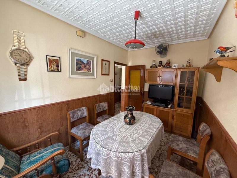 Foto ba047235-09d5-4799-b49c-3d0d629b88b8. Casa aparellada a San Felipe - El Almendral - La Merced Jaén