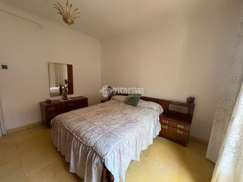 Foto e30ecb8c-7ec2-4057-b24f-13cbe08129c9. Casa aparellada a San Felipe - El Almendral - La Merced Jaén
