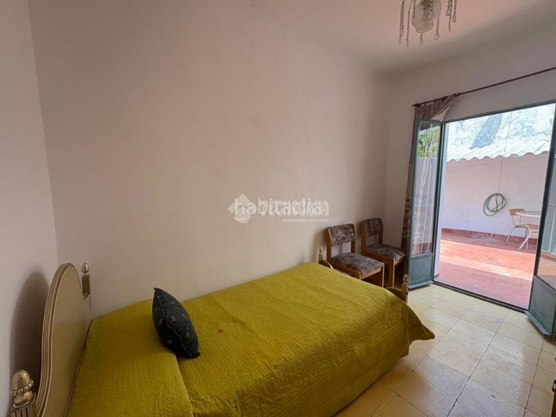 Foto f0f807e8-94d7-4661-b7e8-05b2dcc3b484. Casa aparellada a San Felipe - El Almendral - La Merced Jaén