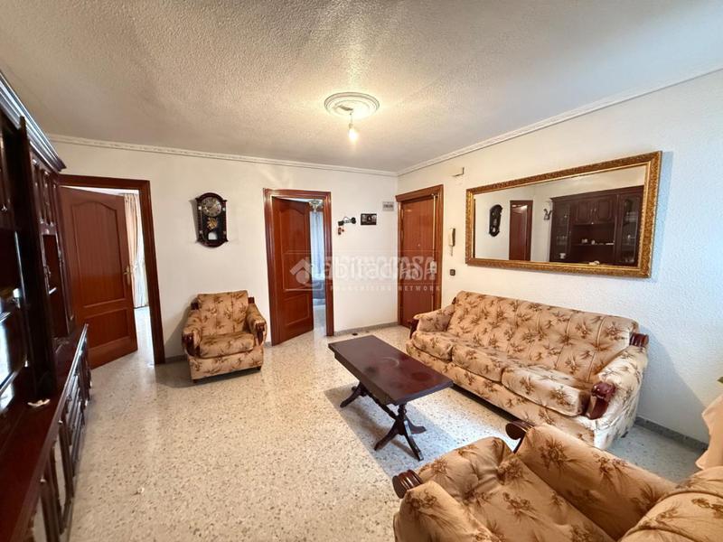 Foto c6dcff88-9e11-47bc-addb-fce926b9690a. Appartamento in San Felipe - El Almendral - La Merced Jaén