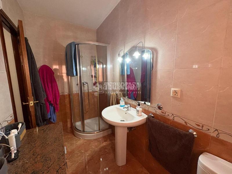 Foto 1b43c2a2-4340-4132-95d7-beec31458c6b. Casa aparellada a Ctra. Circunvalación - La Magdalena Jaén