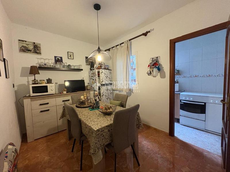 Foto ee084d58-073d-41d0-bd25-ce62657dd058. Casa aparellada a Ctra. Circunvalación - La Magdalena Jaén