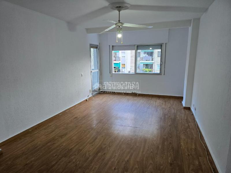 Foto b221ae88-1d13-40de-88e6-83d023c8c00b. Piso  en venta en Zona Centro Joven Alcorcón