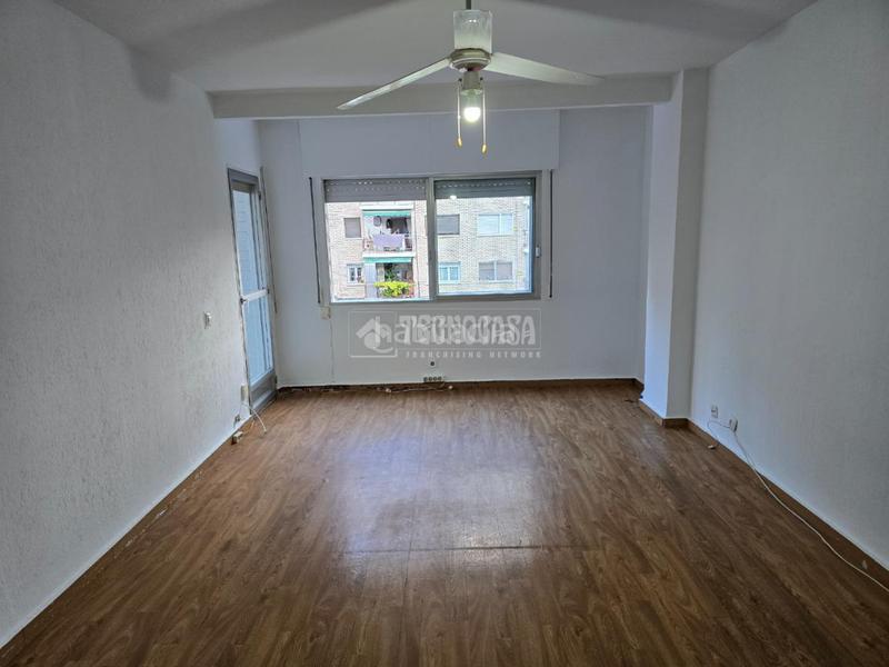 Foto d7a91f7b-5de4-42b9-9250-50f7582bd0a6. Piso  en venta en Zona Centro Joven Alcorcón