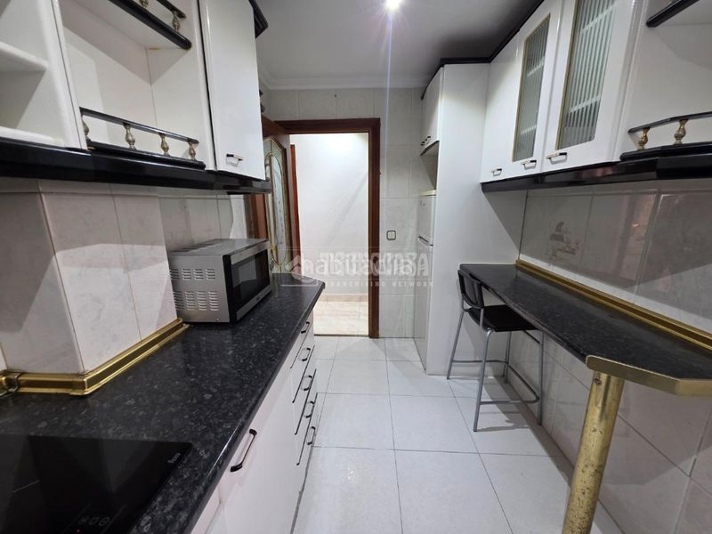 Foto dbc09846-7bc4-45cf-8759-c4f946841a1a. Pis a Zona Centro Joven Alcorcón