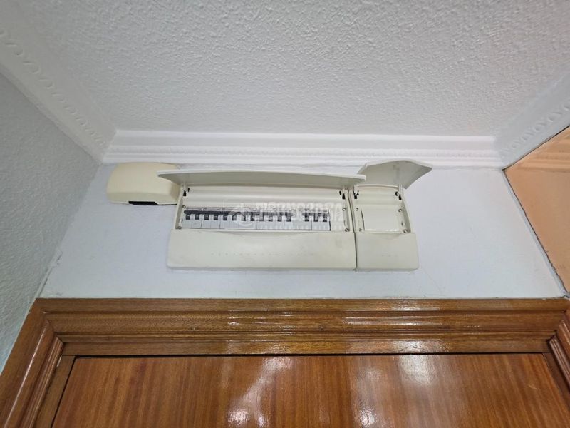 Foto e8794b06-e3d3-461f-a254-9b334396c54f. Pis a Zona Centro Joven Alcorcón