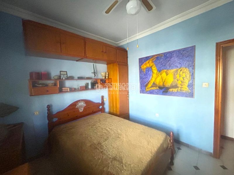 Foto 2646d189-e3f9-4605-97f8-7a05e571b61a. Casa aparellada a Isla Chica Huelva